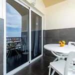 926 Fabulous View Of Lasamericas, Seafront Studio! Apartment Playa de las Américas