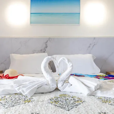 926 Fabulous View Of Lasamericas, Seafront Studio! Апартаменты *