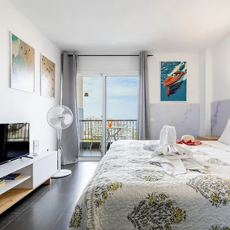 Апартаменты 926 Fabulous View Of Lasamericas, Seafront Studio! *