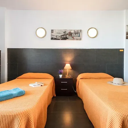 926 Fabulous Sea View Of Las Americas, Beach Fro3Nt Studio! Playa de las Américas