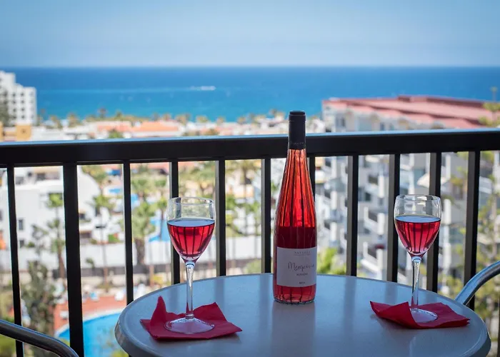 926 Fabulous View Of Lasamericas, Seafront Studio!