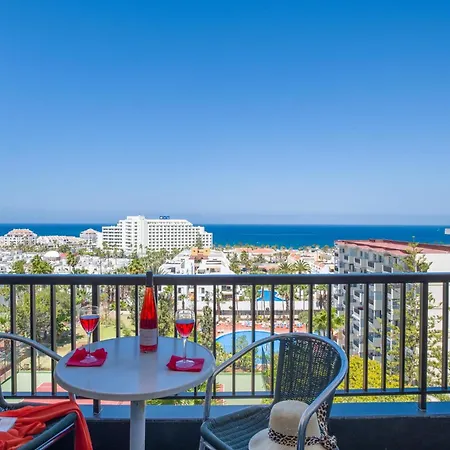 926 Fabulous View Of Lasamericas, Seafront Studio! Playa de las Américas