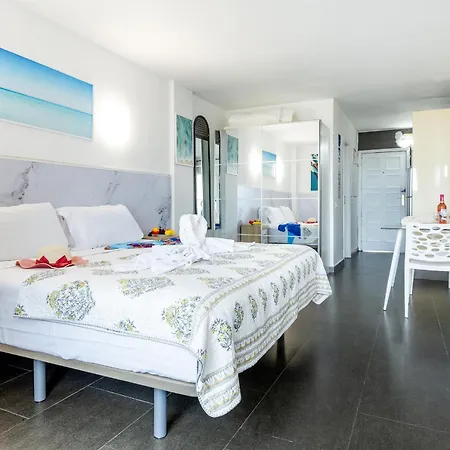 926 Fabulous View Of Lasamericas, Seafront Studio! Appartement
