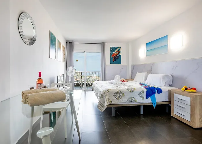 926 Fabulous View Of Lasamericas, Seafront Studio! Apartment